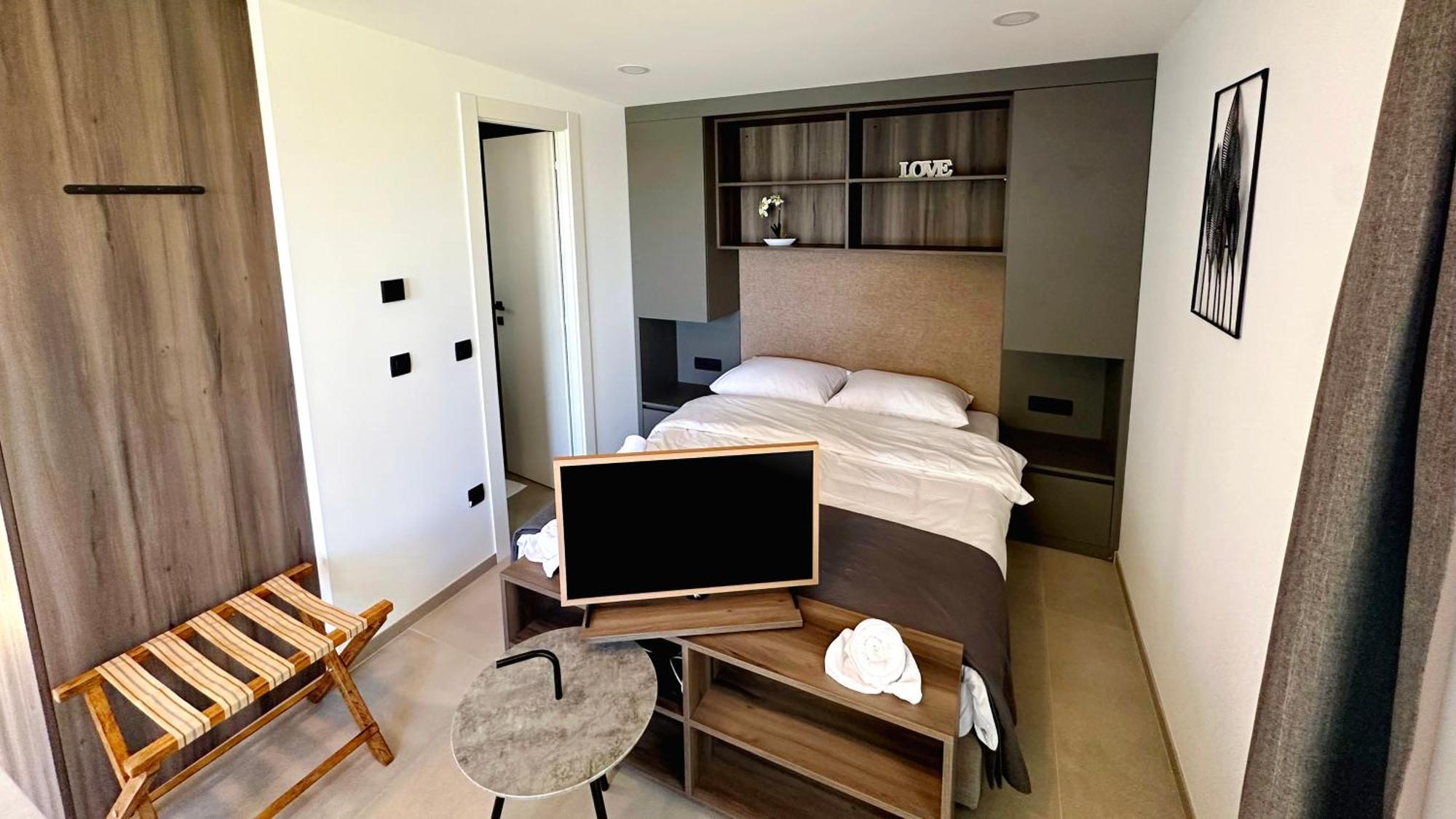 Zagreb Camp Bungalows Rakitje Room photo